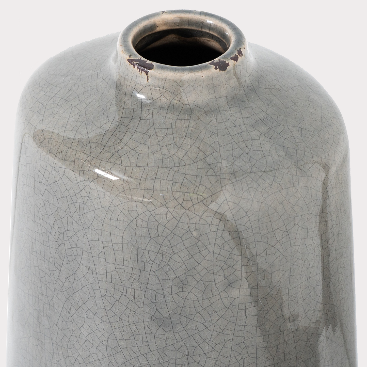 top view of the vase showcasing its crackled design