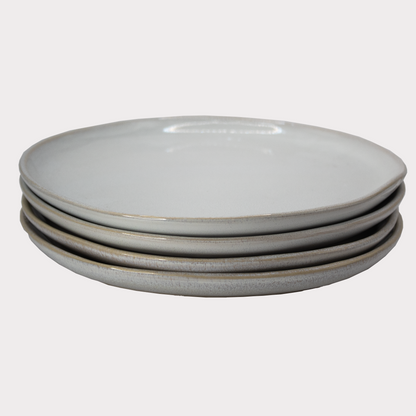 side profile of organic shaped plates showcasing their sleek design